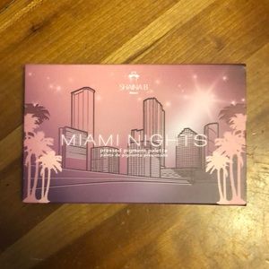 Shaina B. Miami Nights Pressed Pigment Palette